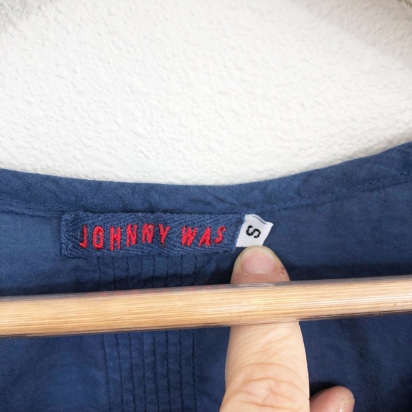 Johnny Was Blue Tunic with Embroidered Flowers - Picture 2 of 6